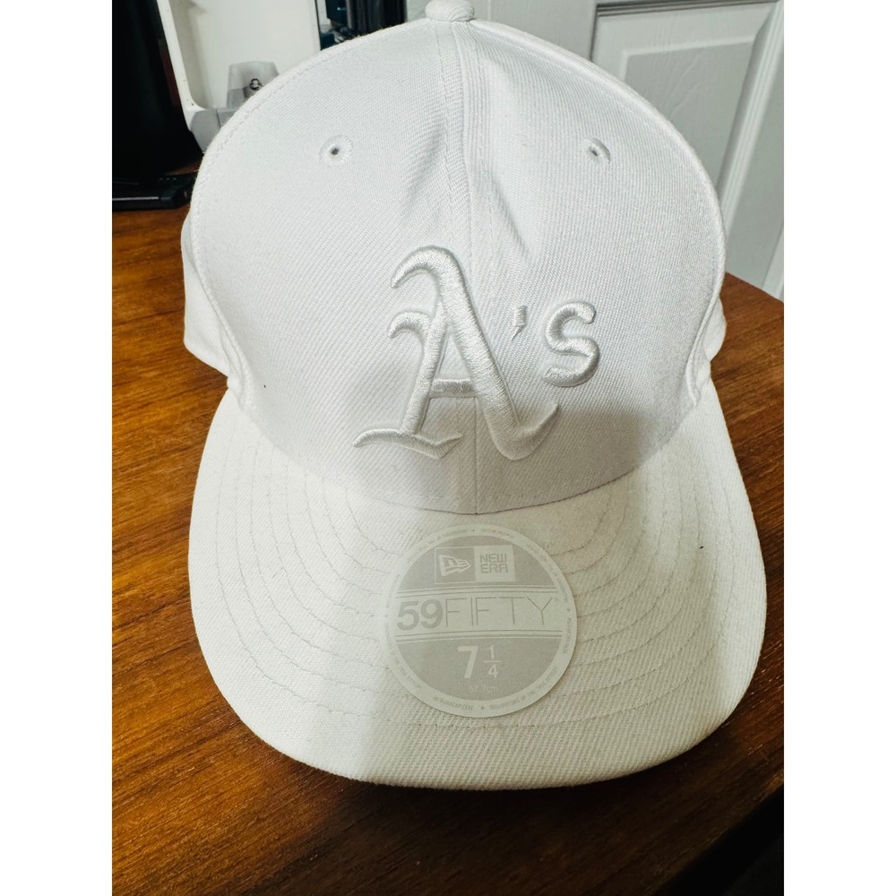 New Era 59FIFTY Oakland Athletics Hat White on White Fitted Size 7 1/4 A's Cap